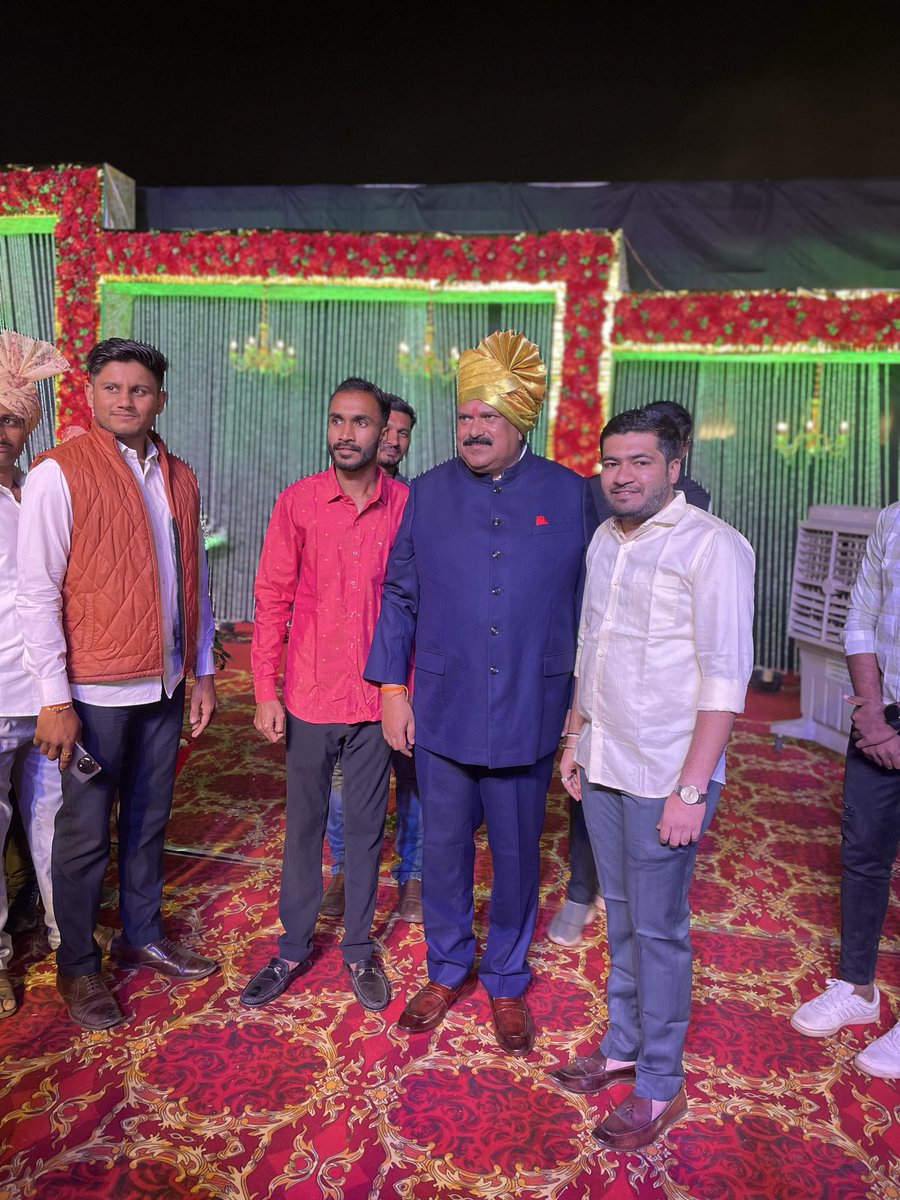 लोकनेते स्व.सदाशिवराव मंडलिक साहेबांचा समृद्ध वारसा यशस्वीपणे पुढे नेणारे, कोल्हापूर लोकसभा मतदारसंघाचे माजी खासदार माननीय प्रा. श्री.संजय दादा मंडलिक यांना वाढदिवसाच्या मनःपूर्वक शुभेच्छा.

आपणांस उत्तम आरोग्य व दीर्घायुष्य लाभो हीच सदिच्छा.💐

<a href="/SanjayMandlik99/">Sanjay Mandlik</a> 
<a href="/Sanjaymandlik09/">Sanjay Mandlik</a>