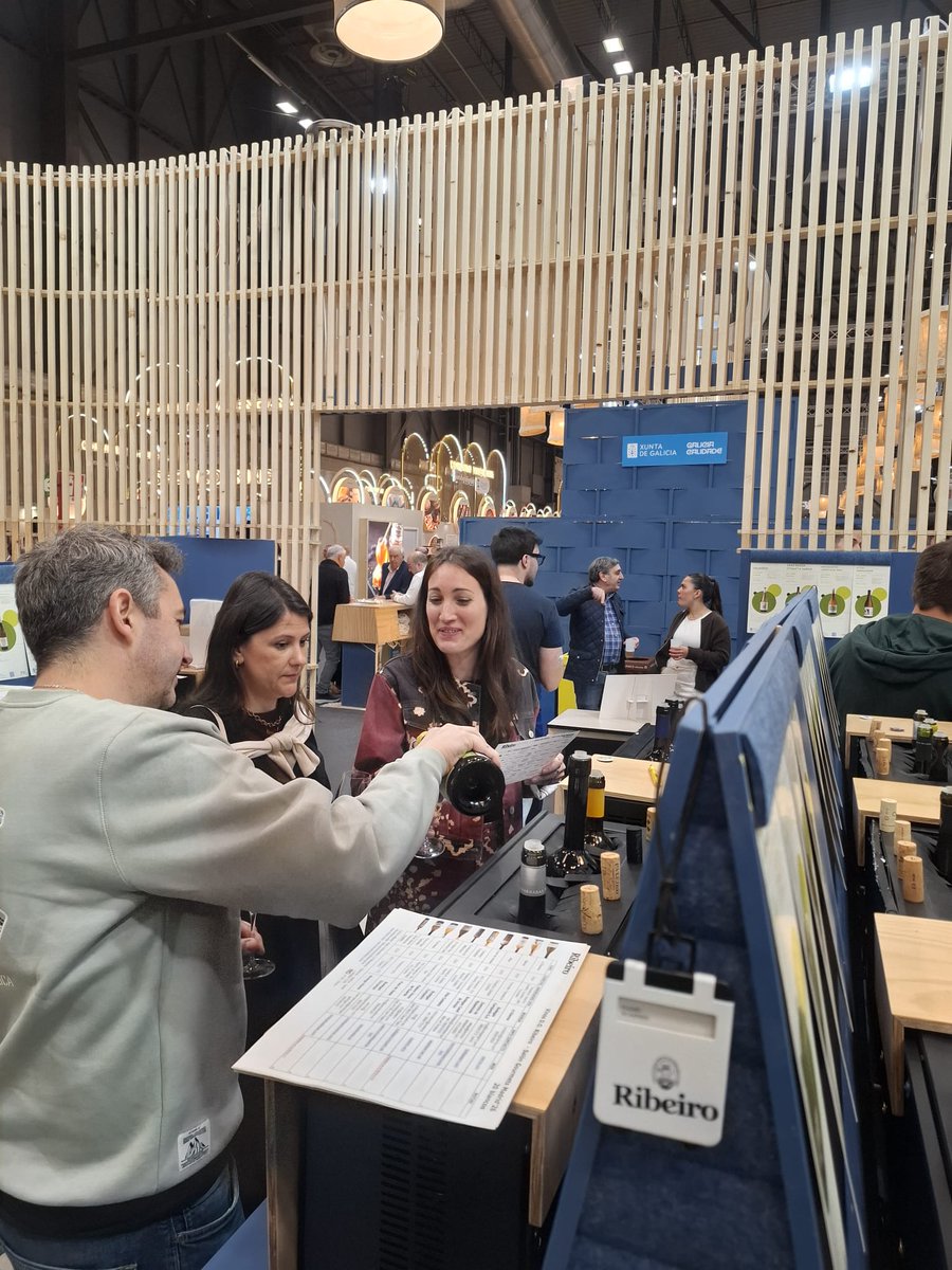 CRDO_Ribeiro's tweet photo. Arrancamos la semana participando en la 39ª edición de Salón Gourmets 2026 en IFEMA MADRID, con nuestro Túnel de Vinos D.O. #Ribeiro (20 vinos blancos, desde cosechas 2023 hasta la más reciente 2025) https://t.co/uz3plz505p