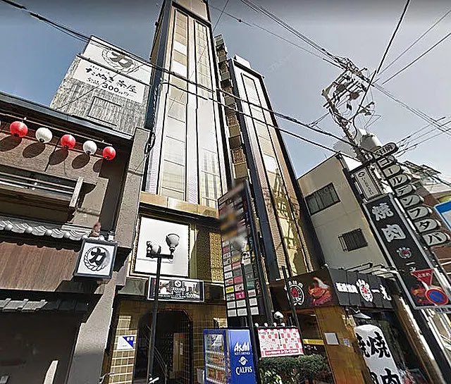 遂に伝説のドゲイが動く！

成り屋グループの
西成ユニバースを立ち上げ
そしてBAR成り屋をテコ入れする！

場所は日本橋ゴールデンフタバビル
相合橋商店街のトイメン
じゃんぼ酒場千日前店の斜め前
炉端焼き力丸の横

このビルの6階だ！