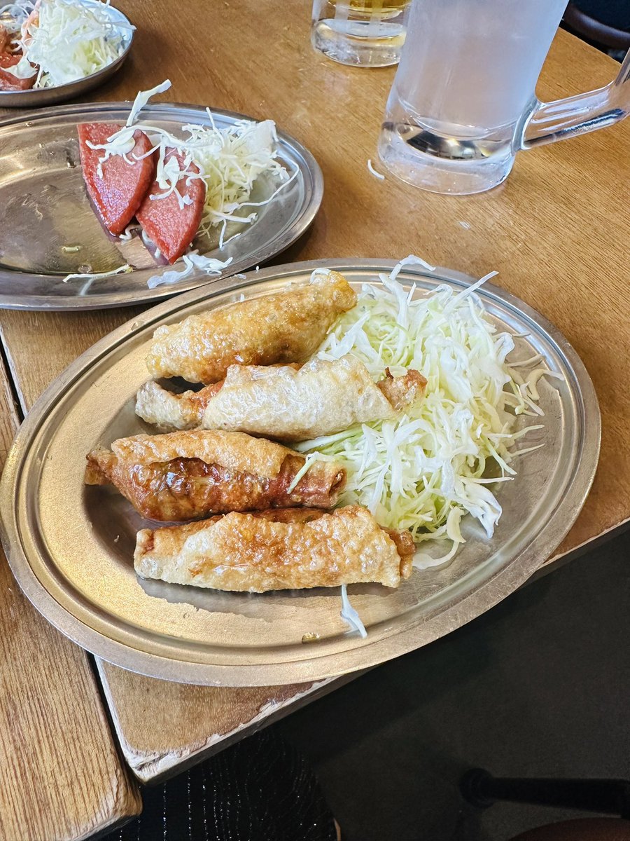rinn444777's tweet photo. コナンの映画を観た後は、そのまま友達と夕呑み〜💖
いっぱい食べて呑みました✨🍻
窓の外では高校生の女の子達のTikTokの撮影が次から次へと行われていました❣️
それを見てるのも可愛くて楽しかったです💖 https://t.co/I52QH80o6v