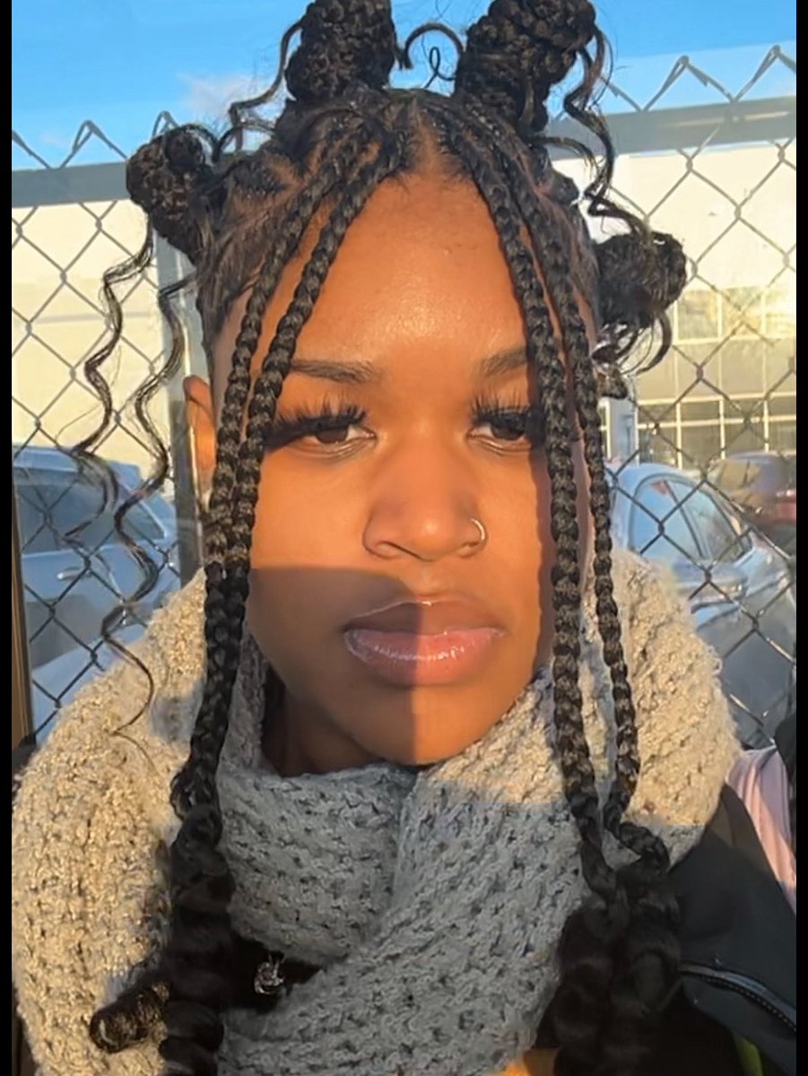 "ITs Esha’s WrLd🫧🍀 tweet media