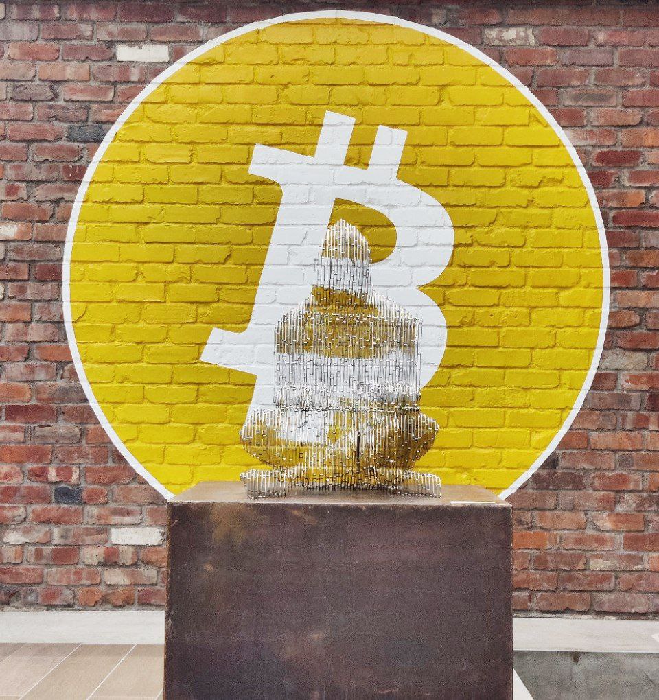 Satoshi Rhinestones Satoshi statue spotted in Tokyo, Japan 🇯🇵👀