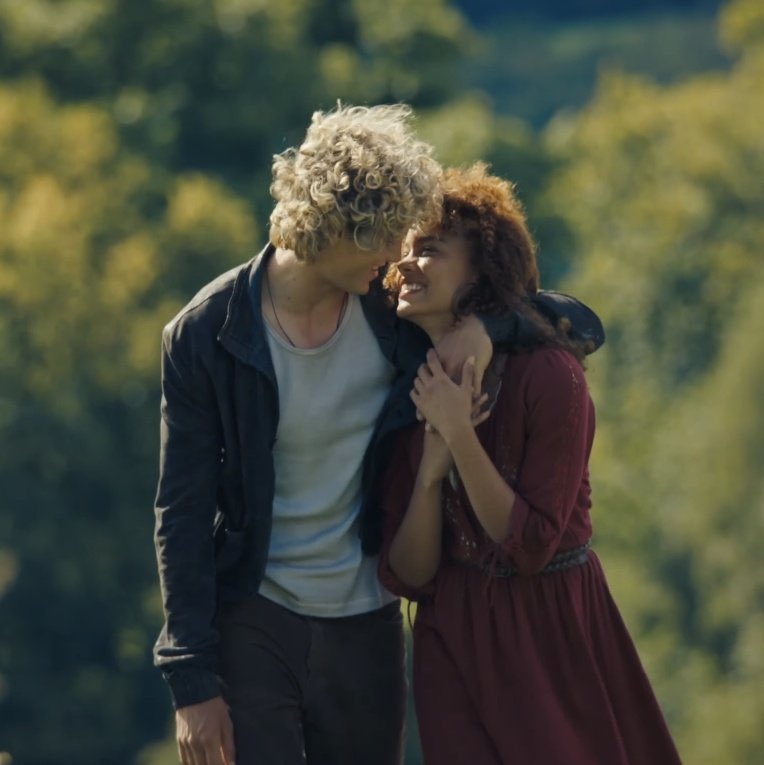 ella🏹 tweet media