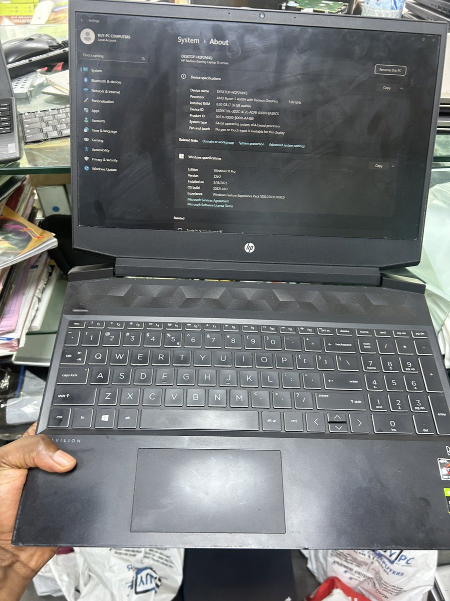 Val Gadgets tweet media