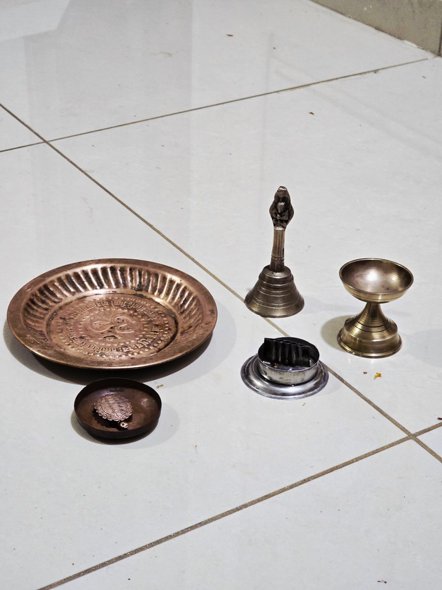 Syberian_XGamer's tweet photo. Just cleaned the temple articles 🙌, how often do you clean them? https://t.co/rW4QczHPge