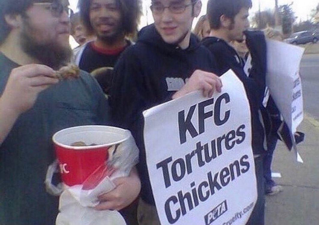 Clown World ™ 🤡 tweet media