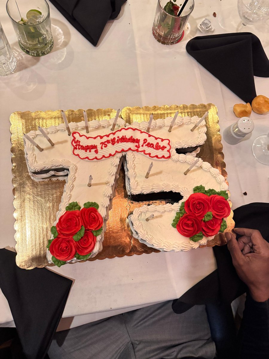 Peabo Bryson tweet media