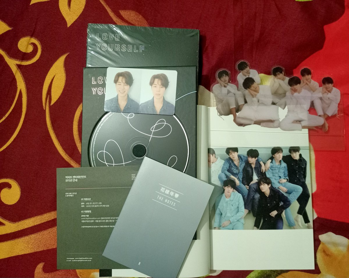 roseym8810's tweet photo. 💌 : @bbspazz @brattaex 
BTS came home!! I finally got time to open it. Thank you so much for doing the GA and giving me the opportunity. I really appreciate all the hardwork you guys do! And I got Jimin!! Thank you Kiwi di for sending it safely.
Hope you guys always stay happy💜 https://t.co/127cW9IXwv