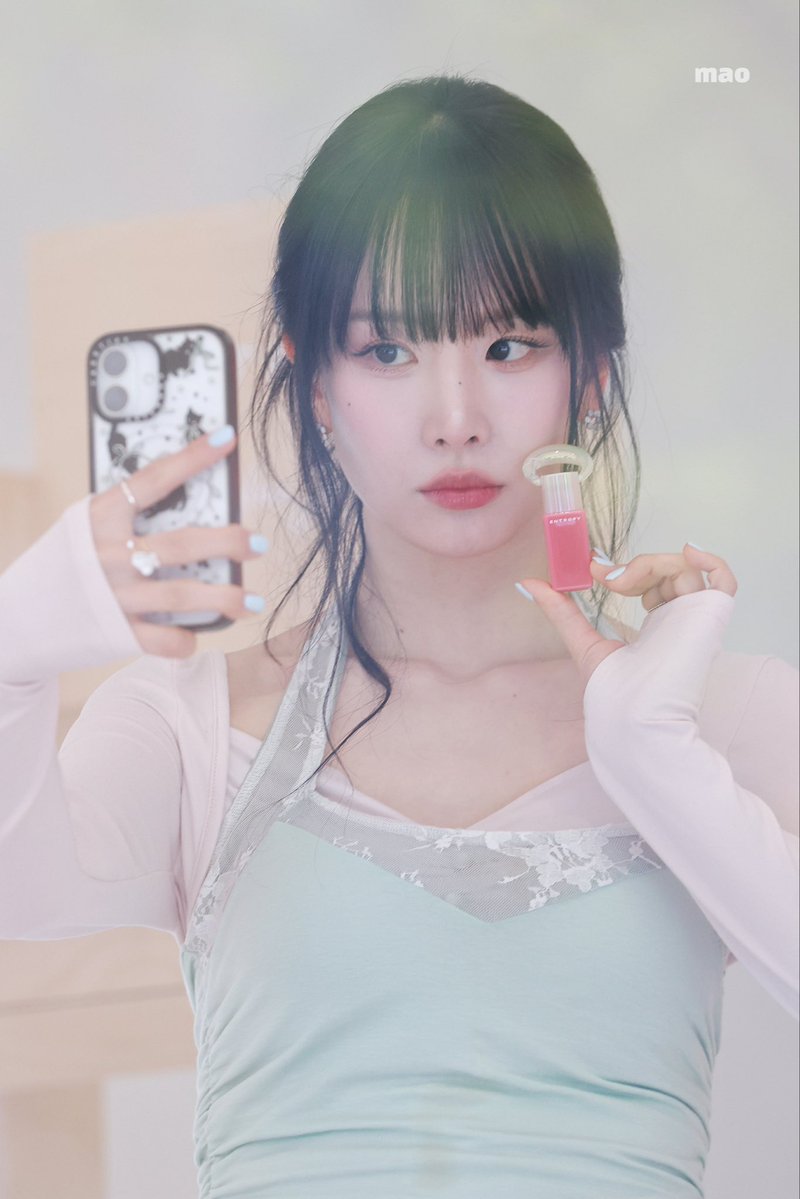 마오마오 tweet media