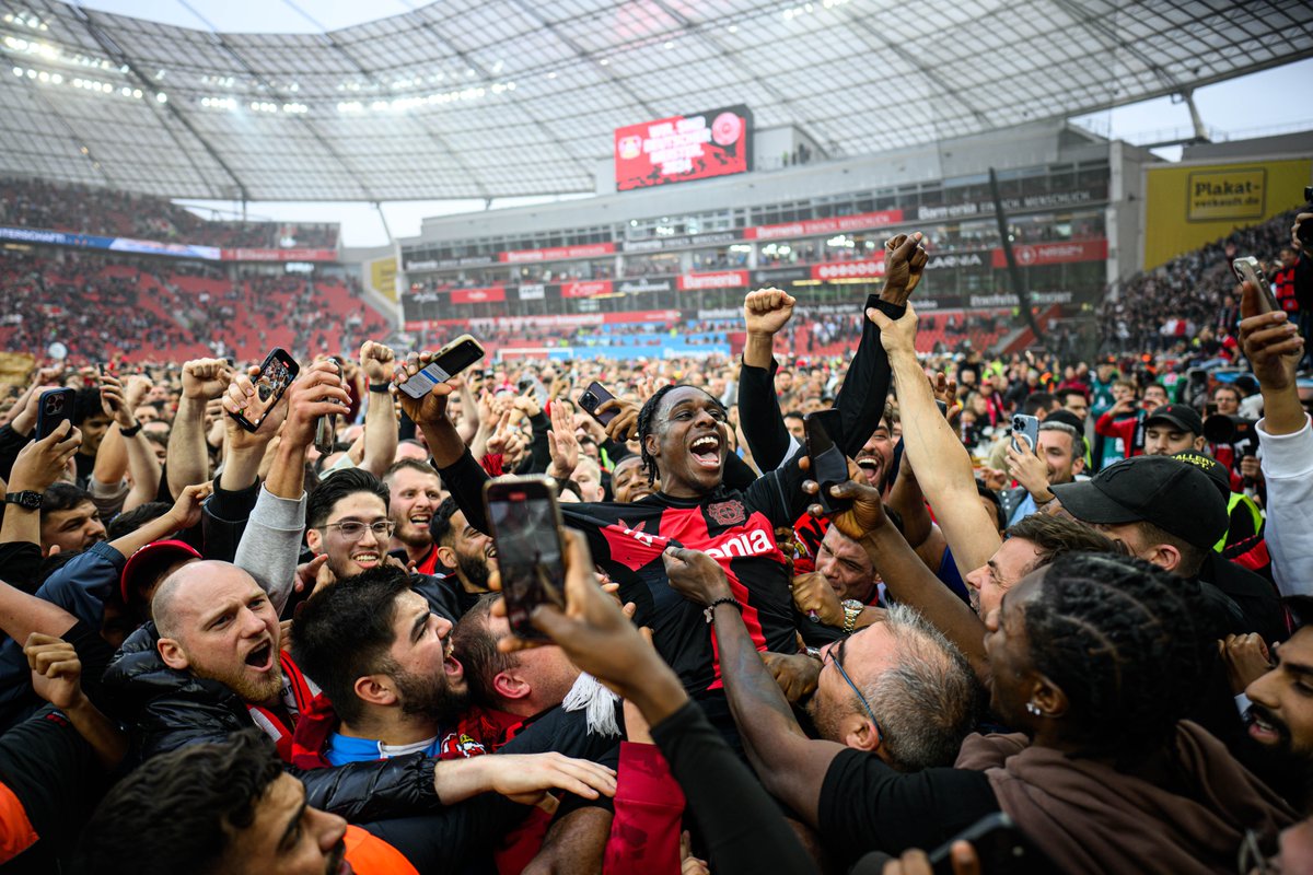 Bayer 04 Leverkusen tweet media