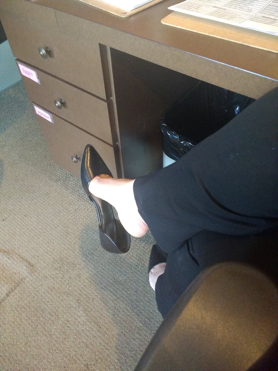 Tori Valentine 👣 tweet media