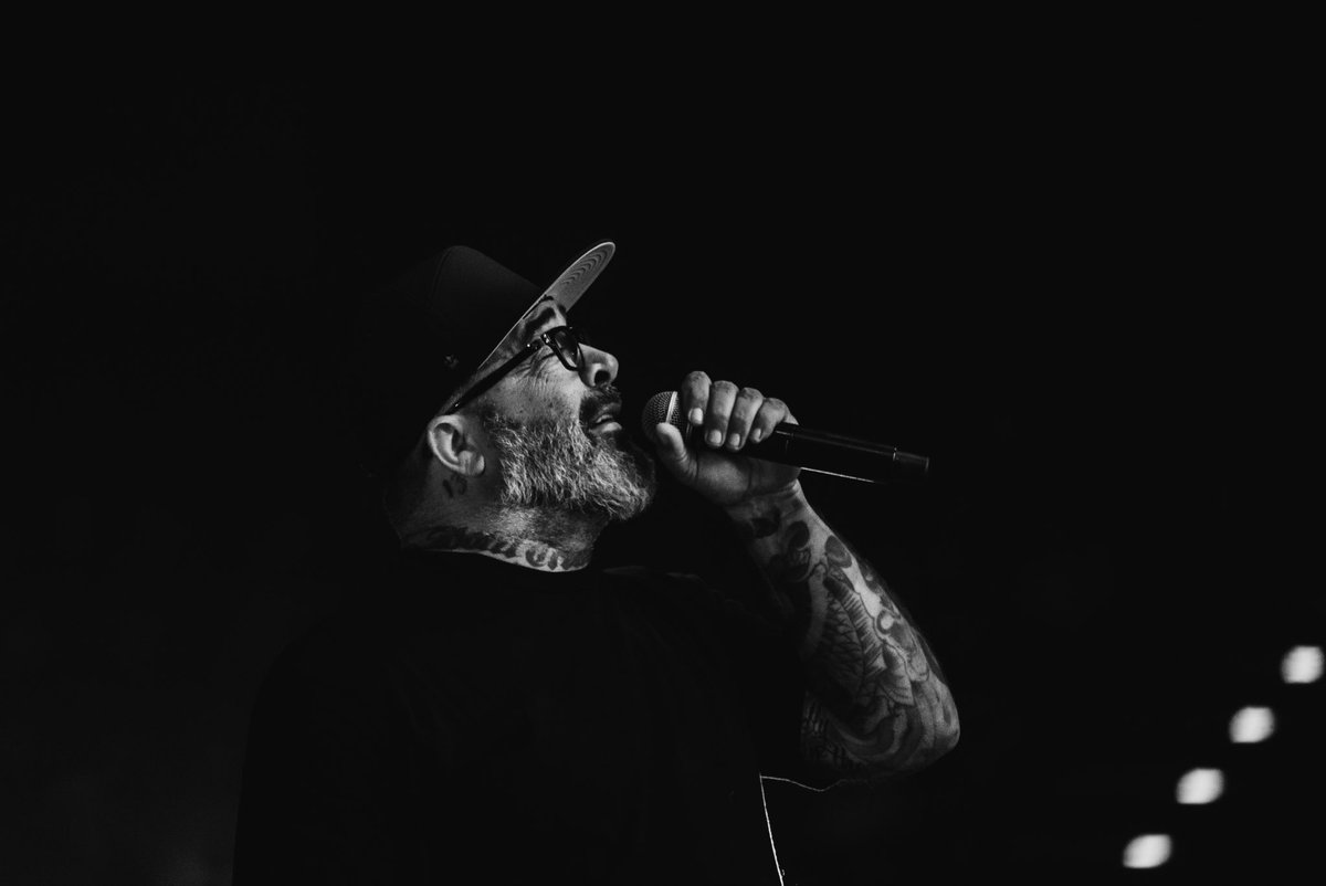 Staind tweet media