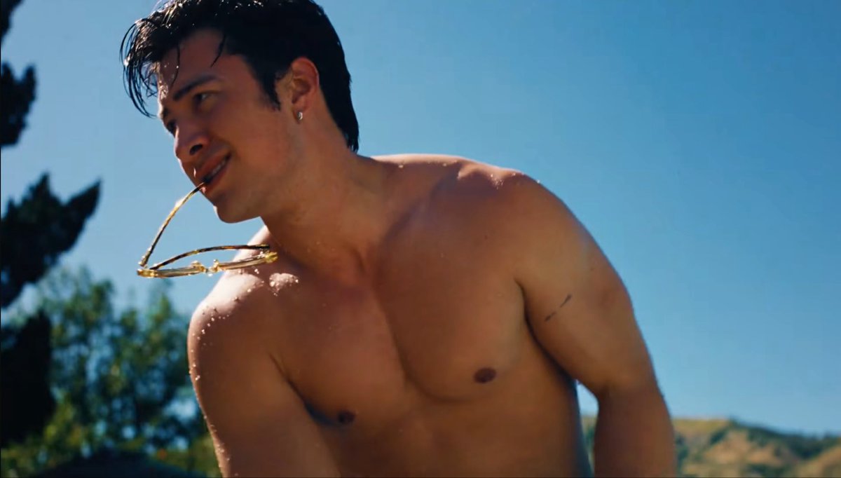 sthe 𐙚 tweet media