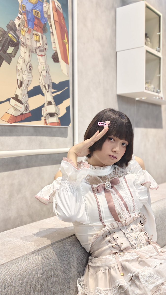 cubymimimiy's tweet photo. went to a local Gundam themed cafe to celebrate Akiho's Birthday!! :DD https://t.co/6VwpAOJsP7