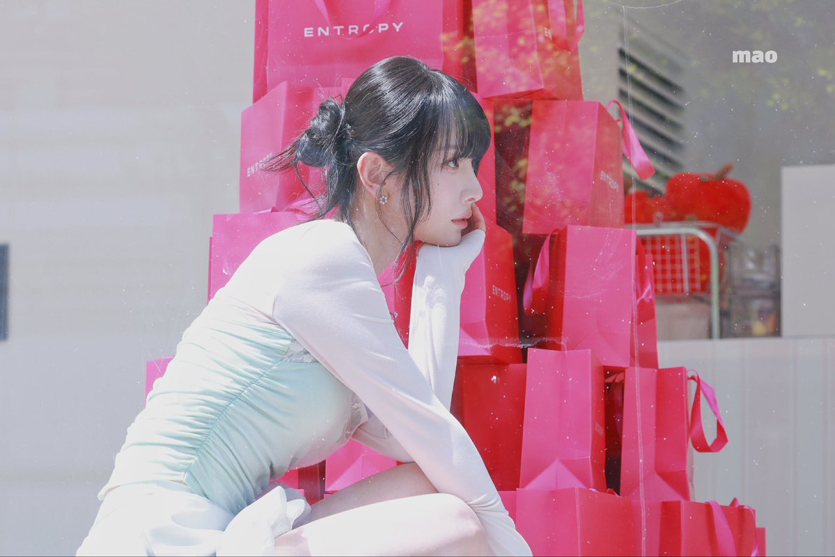 마오마오 tweet media