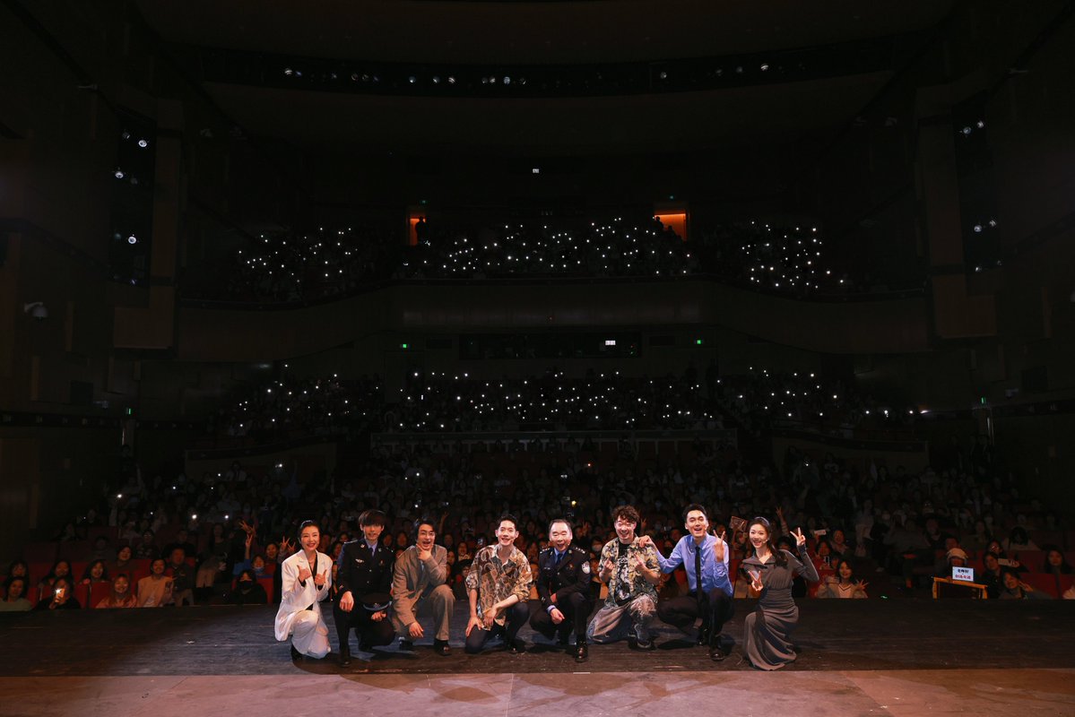 ronih15's tweet image. Last night’s theater show Pure magic! The cast’s energy, the set design—every second felt alive. Don’t miss this gem if it’s still in town! #TheaterMagic #LivePerformance