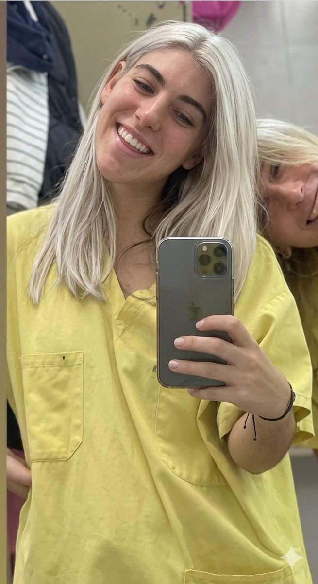 “Yo soy Elvis” 🎙 tweet media