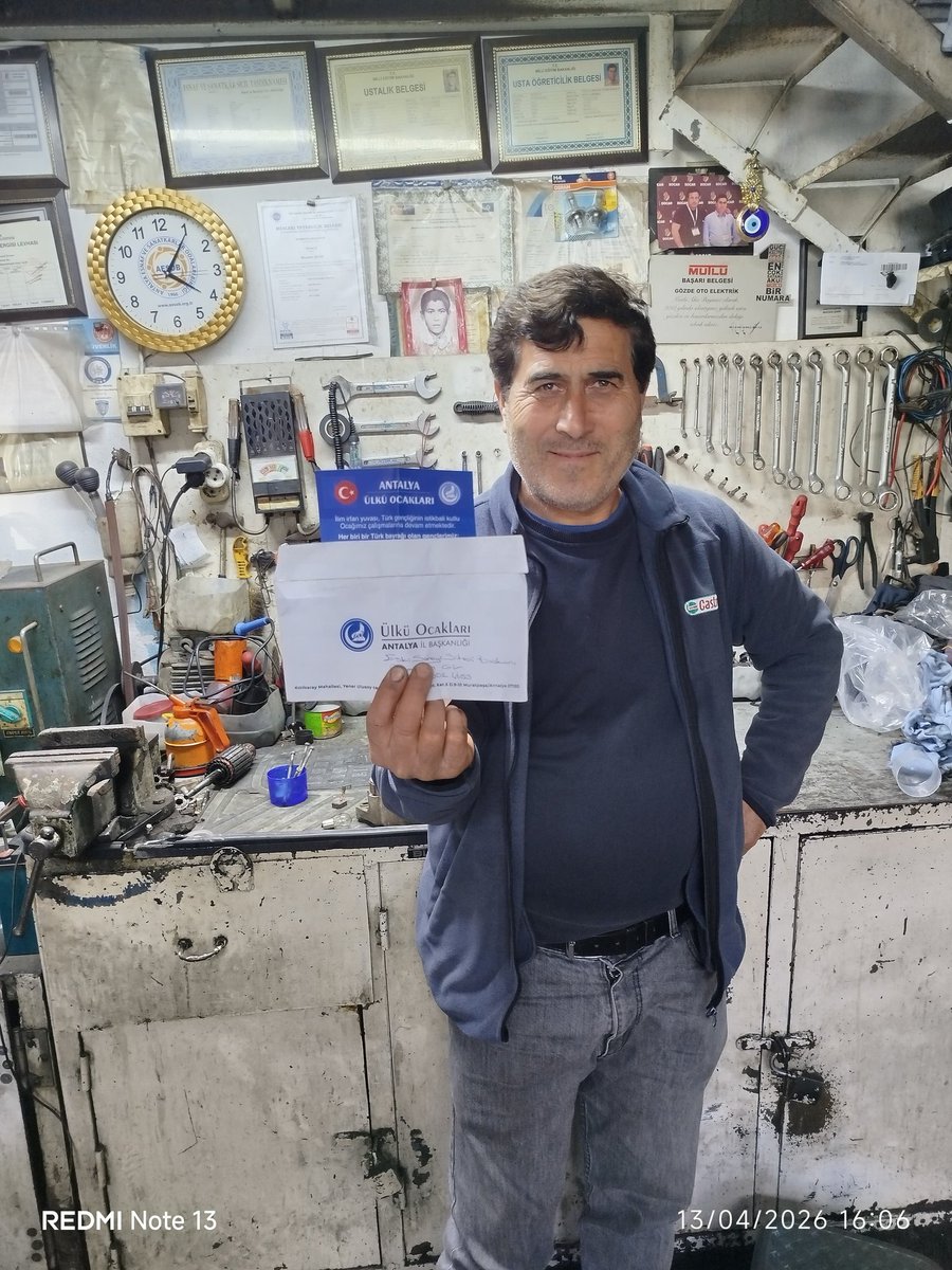 Kulis__Bilgi's tweet photo. 🔴 Vatandaşlardan Ülkü Ocakları’na Tam Destek ❗️

📌 Antalya Ülkü Ocakları’nın esnafa yönelik düzenlediği “Siftah Zarfı” etkinliği, bazı yurt dışı kaynaklı haber platformlarını rahatsız etmiş ve hedef alınmıştı.

📌 Yaşananların ardından durumdan haberdar olan bölge esnafı, Ülkü Ocakları’na desteklerini gösteren fotoğraflar paylaşmaya başladı.
