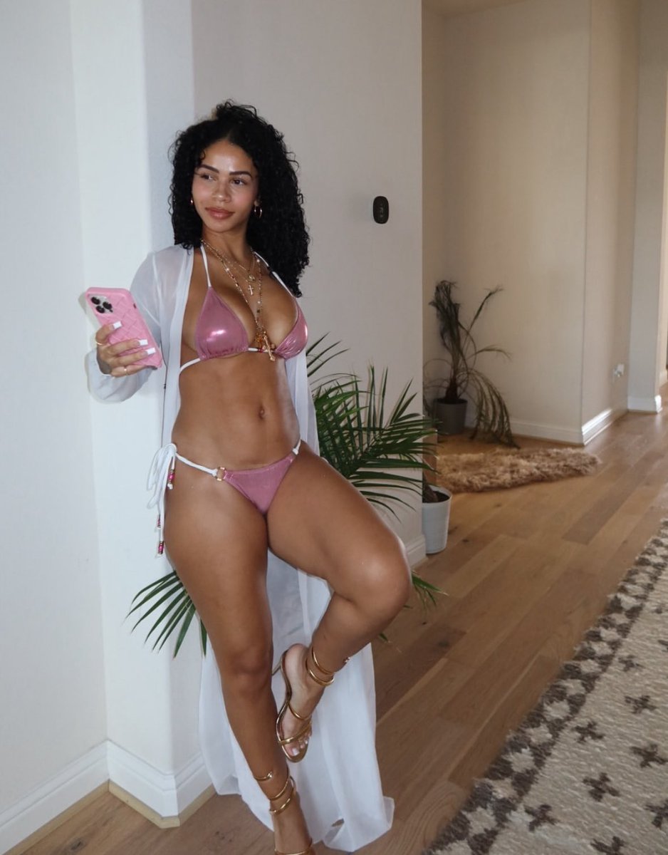 thereelDej tweet media