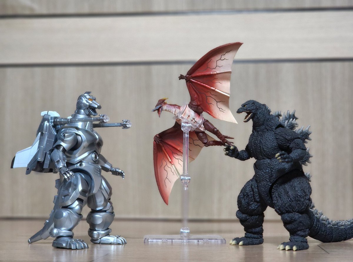 GhidorahStan1964 tweet media