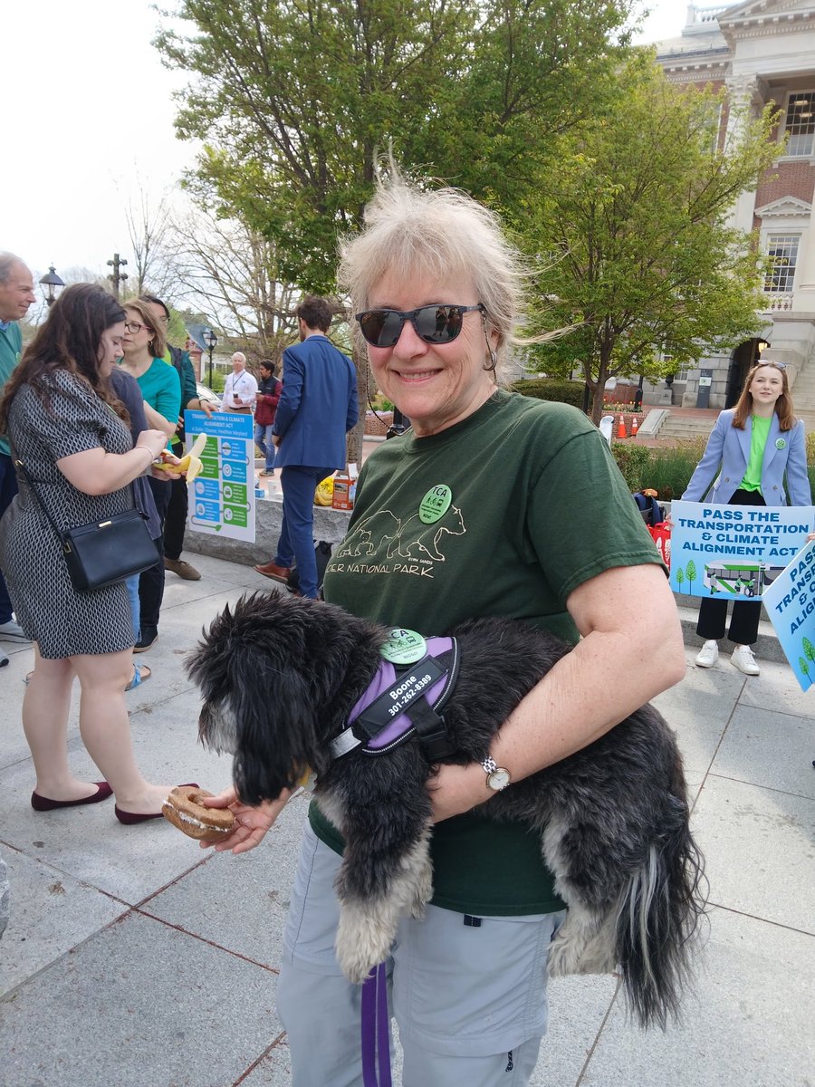 🚨Happening Now: On the last day of the Maryland legislative session, advocates are rallying for the Transportation and Climate Alignment (TCA)! We’re calling on our Senators to pass the #TCA for lower costs, more transit choices, and less pollution! 🚲🚍💚

#mdga2026