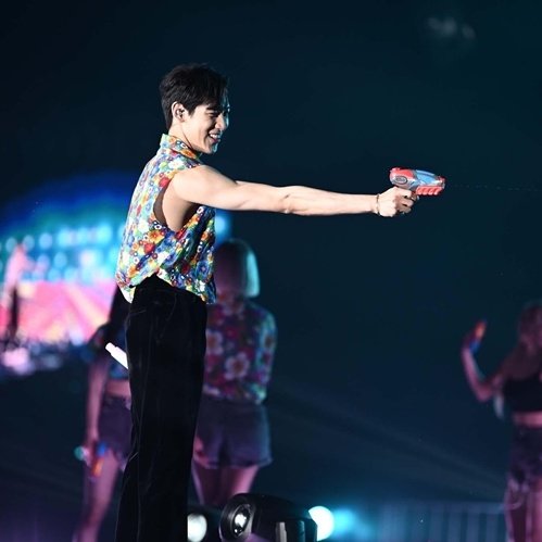 TeamYouTubeBB's tweet image. Bubble Wave Phayao 2026 💦🇹🇭
สงกรานต์ปีนี้ พะเยามี #BamBam ทีมภาคสนามสนุกเต็มที่ เตรียมเปียก!! .. สาดน้ำกัน(ต์)

ทีมหน้าจอ..ไม่แพ้นะคะ ส่งพลังความสดชื่นต้อนรับวันปีใหม่ไทยพร้อมกัน(ต์) 
#BAMBAMxPHAYAO2026
รีไม่รอ💦🌺🫧