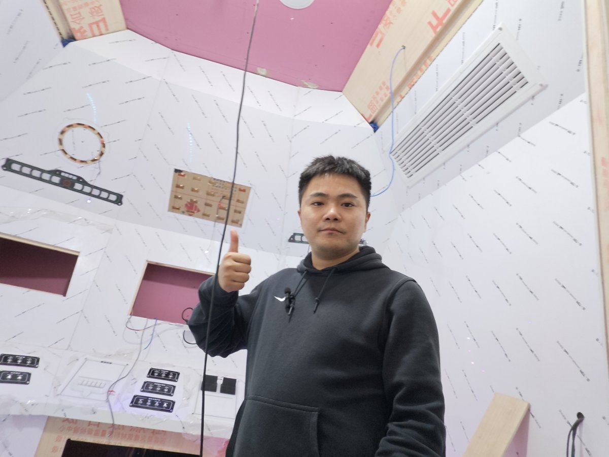 stephcarla's tweet image. Trapped! Solve clues, unlock doors, escape before time runs out! Think you’re up for the challenge Book your spot now—adventure awaits! #EscapeRoomChallenge #PuzzleMaster #HiddenClues