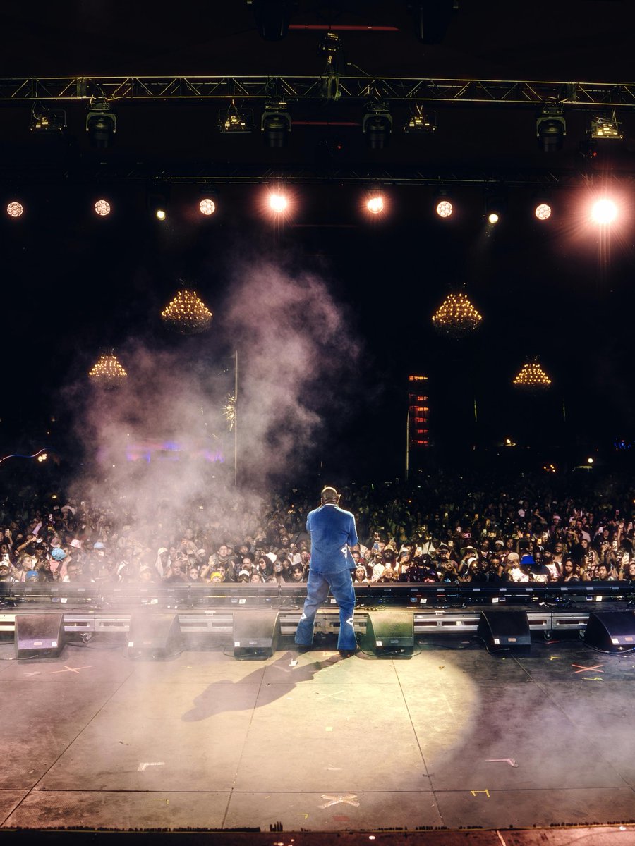 Davido tweet media
