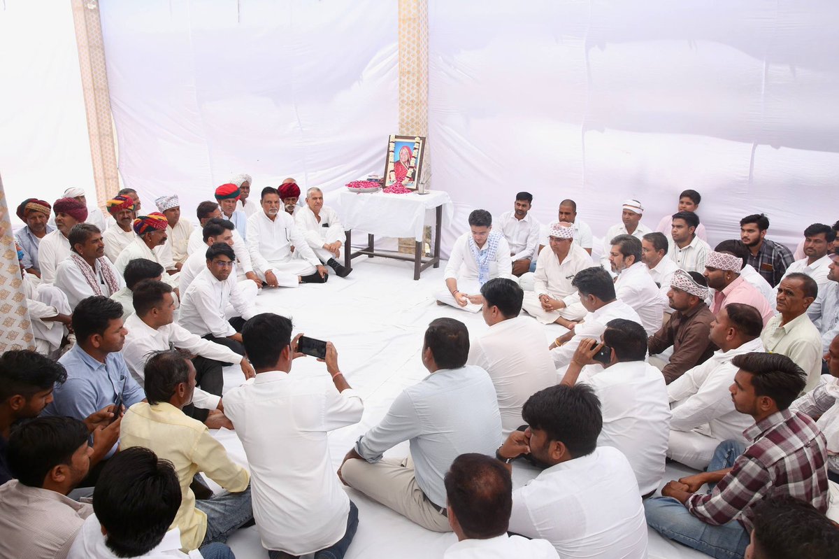 SachinPilot's tweet photo. निवाई की पूर्व प्रधान चंद्रकला मांगीलाल गुर्जर जी की पारिवारिक शोक सभा में शामिल होकर संवेदनाएं व्यक्त की। https://t.co/ae7dpgIWRf