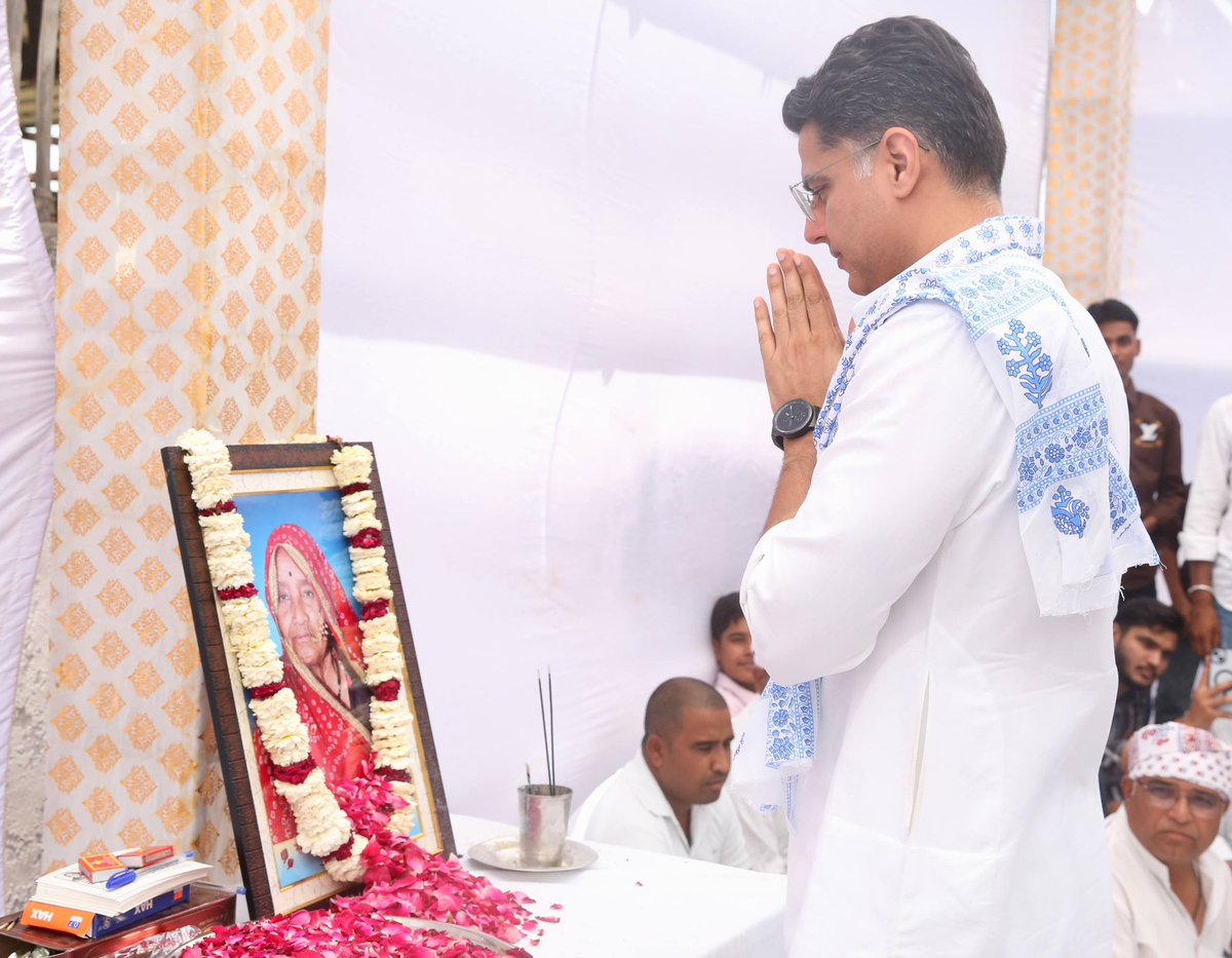SachinPilot's tweet photo. निवाई की पूर्व प्रधान चंद्रकला मांगीलाल गुर्जर जी की पारिवारिक शोक सभा में शामिल होकर संवेदनाएं व्यक्त की। https://t.co/ae7dpgIWRf