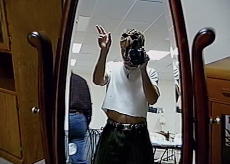 Modern Aerion dressing like this because he knows his daddy won’t approve and punish him after 😋