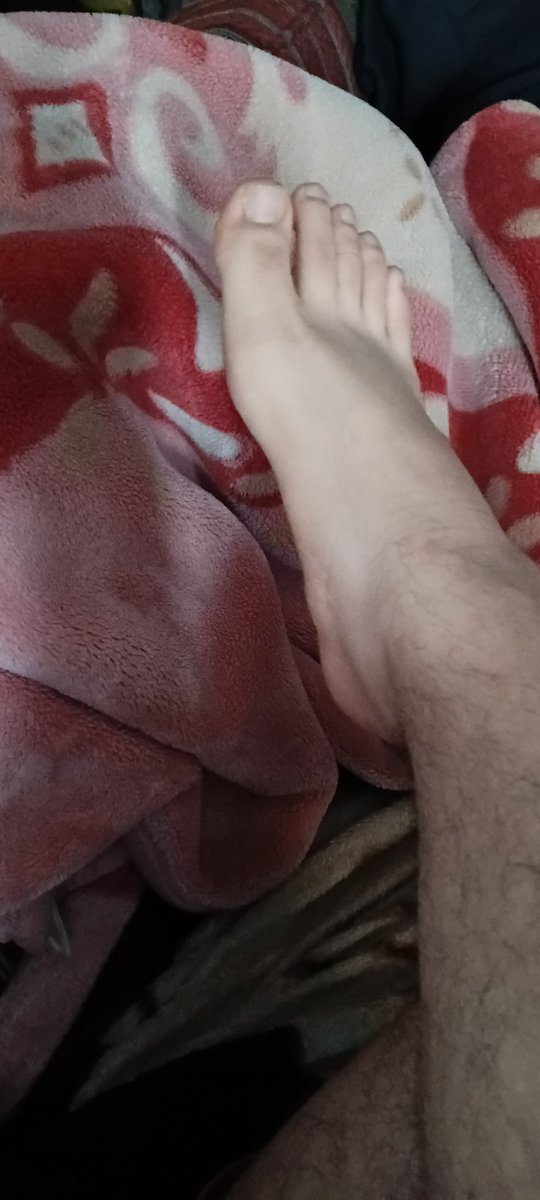 blk550's tweet photo. Venez raquer les toutous. Aux pieds !

#findom #moneyslave #cashmaster https://t.co/mRgDacgfOn