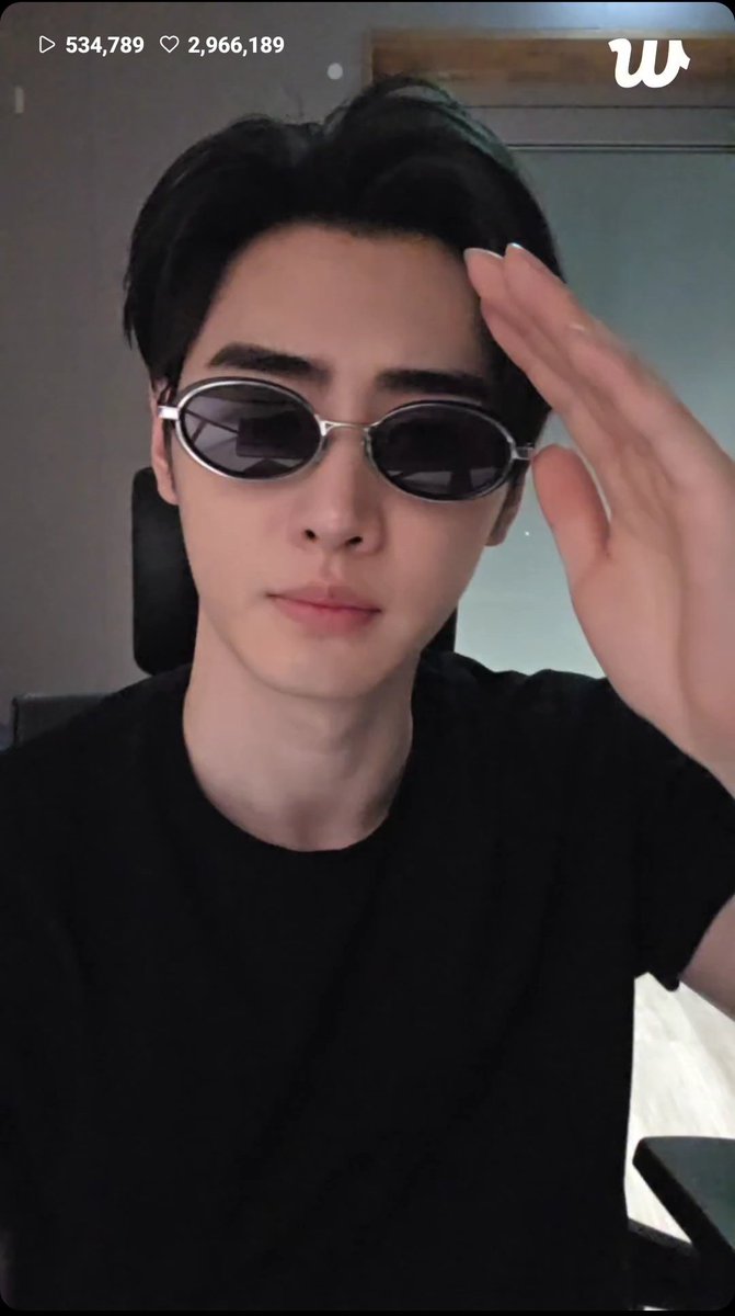 clau is seeing bts ۶ৎ tweet media