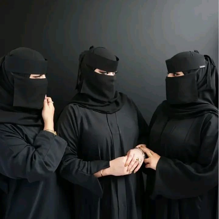 و‏حيـــ❥ــــده🦋 كـاالقمــ🌙ــــر tweet media