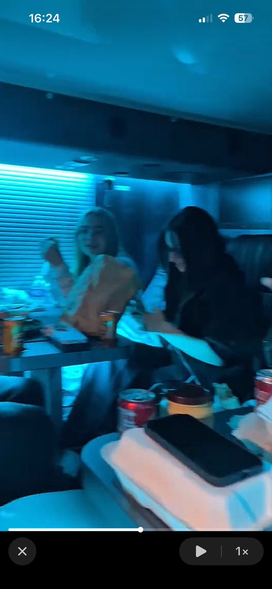 Ambreptg2's tweet image. Quand je dit elles sont tout le temps ensemble en-dehors des caméras c’est réel  #StarAcademy