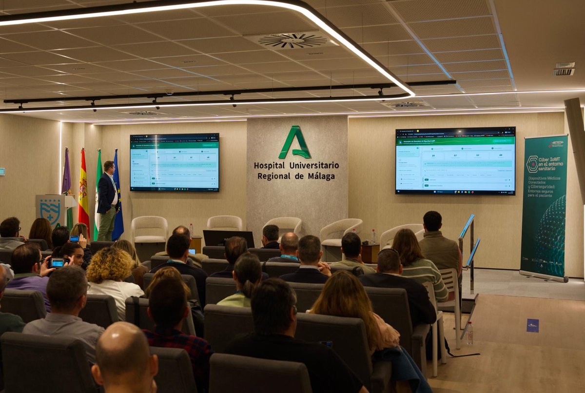 CentroCiberAND's tweet image. Jerónimo López, jefe de Sección de Electromedicina del @HRegionalMalaga, ha presentado la Guía de Clausulado de Seguridad para la Contratación Pública de Tecnología #IoMT.

📋 La seguridad entra desde el primer momento del proceso de compra, como criterio de valoración.

🇪🇺 Marco