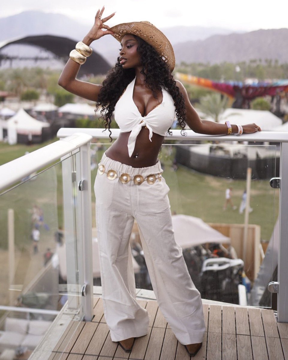 Olandria Base tweet media