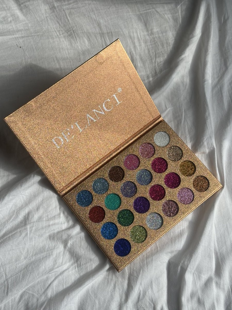 Portrait of a lady on fire tweet media