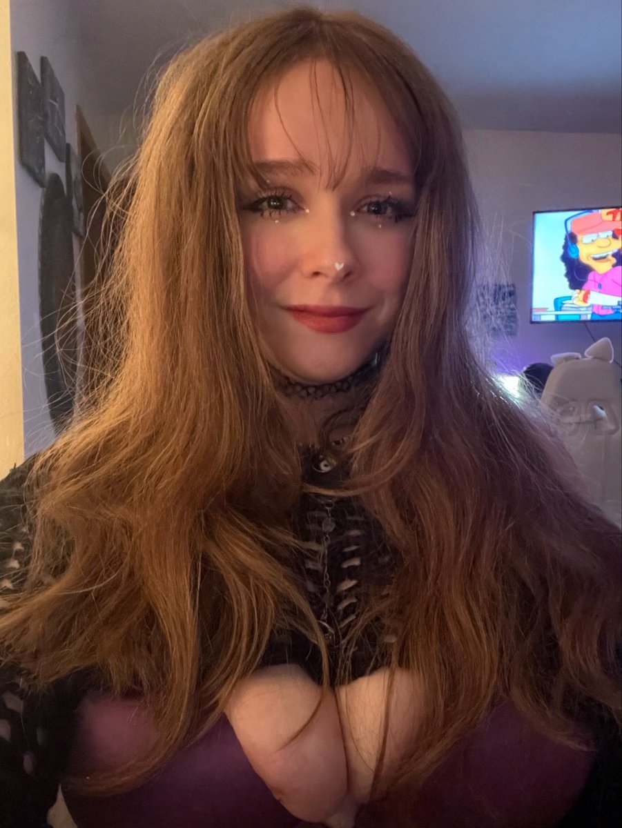 Solitary ♡ tweet media