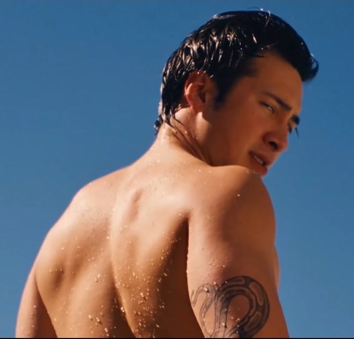 sthe 𐙚 tweet media