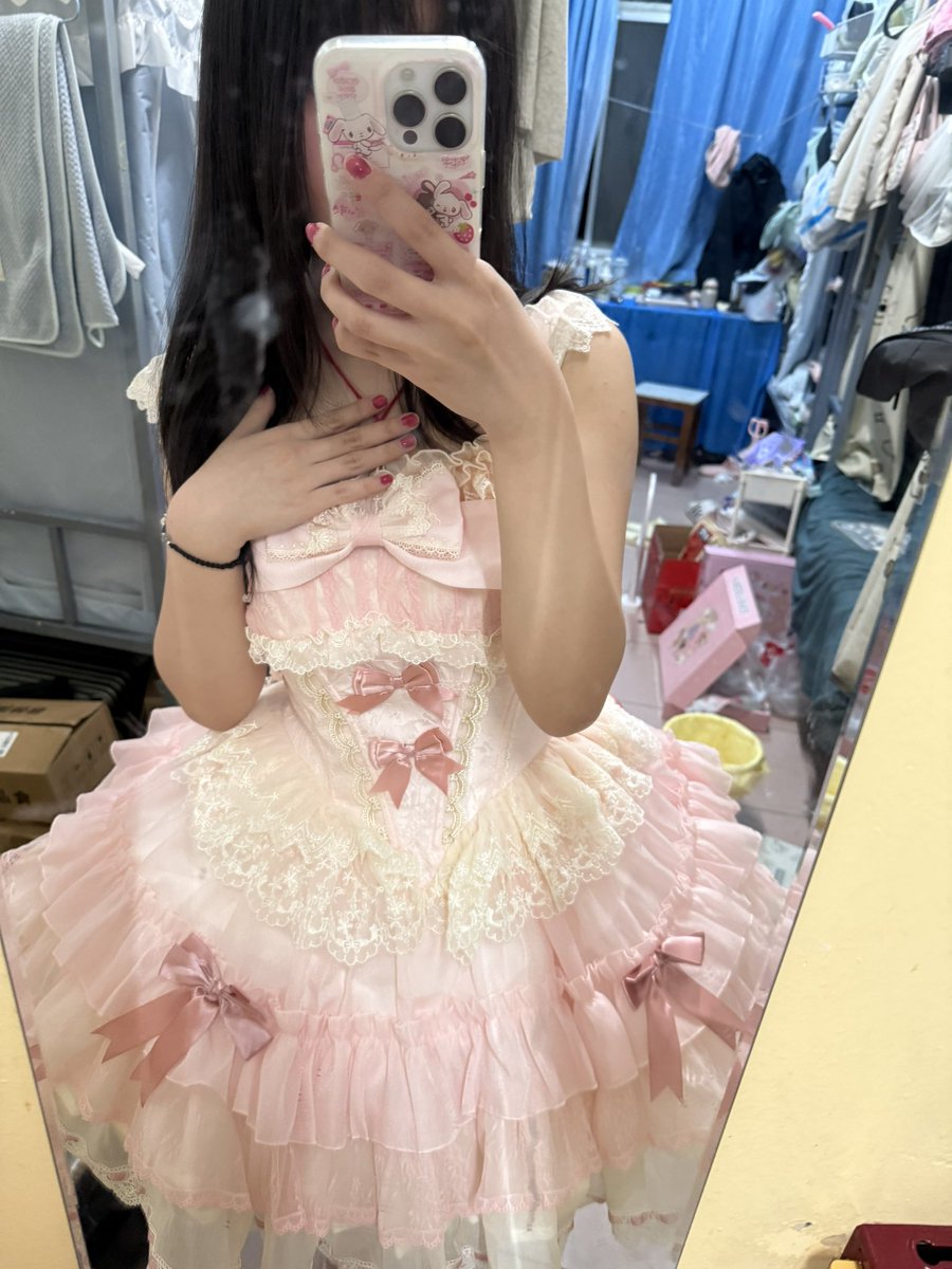 何皎皎 tweet media