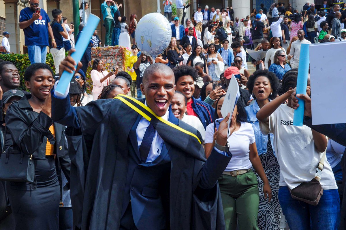 UCT_news's tweet image. [PHOTOS] Marked by resilience, growth and discipline, UCT's autumn graduation was a festive affair punctuated with song, dance and tears of joy. 

Vice-Chancellor Professor Mosa Moshabela congratulated graduates and urged them to remember the resolve they showed during their