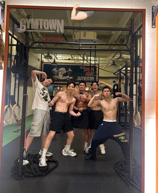 굿다이굿다이 tweet media