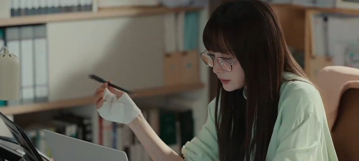 mamehaswife's tweet image. they're so hot with their glasses 

#Honour