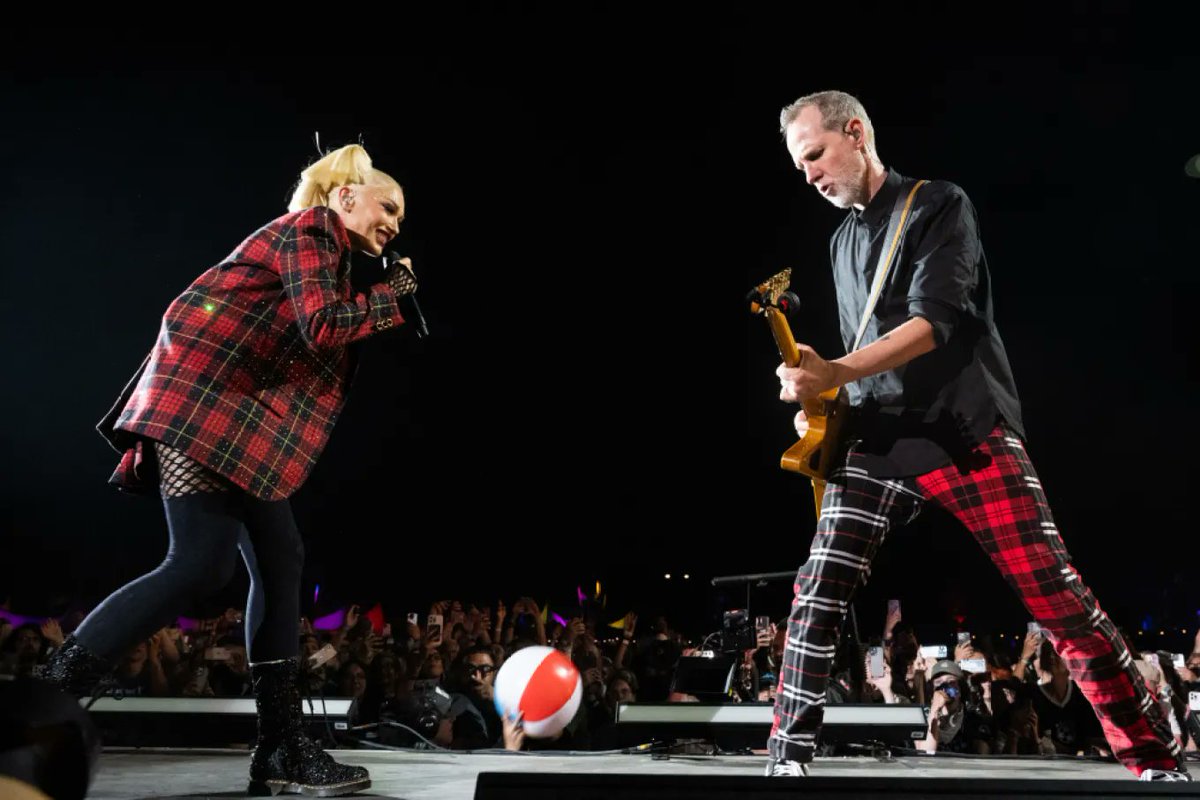 Variety's tweet photo. No Doubt guitarist Tom Dumont has revealed he has Parkinson’s disease ahead of the band's Las Vegas Sphere residency.

“It’s been a struggle. It’s a struggle every day. And I’ll make another video with details about what Parkinson’s entails. The good news is, I can still play music. I can still play guitar. I’ve been doing really well. I’ve just been very inspired by so many people who have come out to talk about their health issues on social media and that sort of thing. I think it helps erase some of the stigma and it raises awareness, obviously, and awareness is really important for prevention and for research.”

https://t.co/GTr46kZEFc