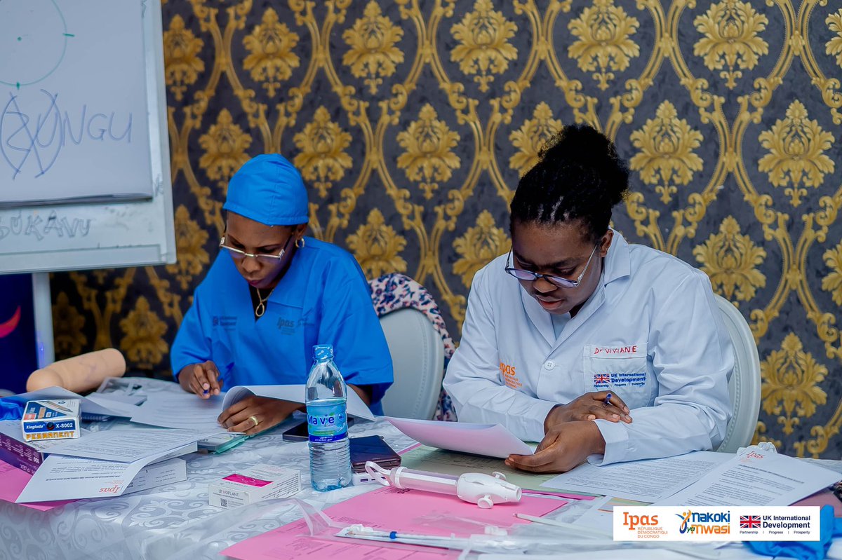 Patriciakapapa's tweet image. #SudKivu:Le PNSR, avec l’appui technique d’Ipas RDC, a formé des prestataires de santé comme mentors en PF/SCACF. Cette approche vise à renforcer les compétences, soutenir l’adhésion aux normes et protocoles en vigueur et améliorer la qualité des soins.
#PratiqueEfficace