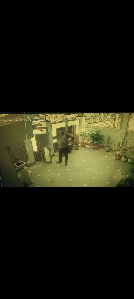 Blue_haven2025's tweet image. @bandhanbank_in   @RBI  @UpdatesDcp @jagograhakjago @FinMinIndia 
Your agent (8851408132) visited my home without notice, harassed my mother, and showed no ID/authority letter. Clear RBI guideline violation. Take strict action.
#Harassment #RBI #FaridabadPolice