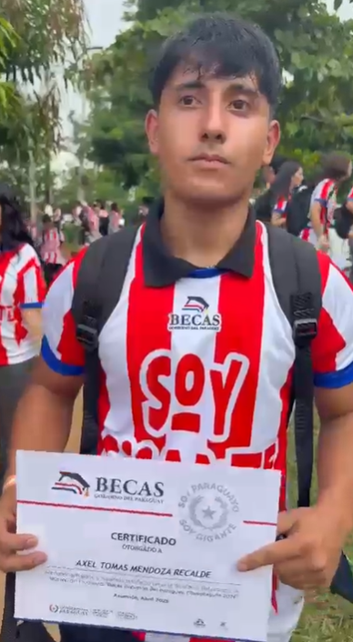 itaipuparaguay's tweet photo. #BecasGobPY 🎓📚 Miles de jóvenes de todo el país ya cuentan con sus certificados otorgados en el marco del Programa Becas Gobierno del Paraguay, Convocatoria 2026, y con ello se marca el inicio de una nueva etapa en sus vidas académicas.
Leé aquí 👉 https://t.co/qKDcNZz05K https://t.co/KHBSkWSNEQ
