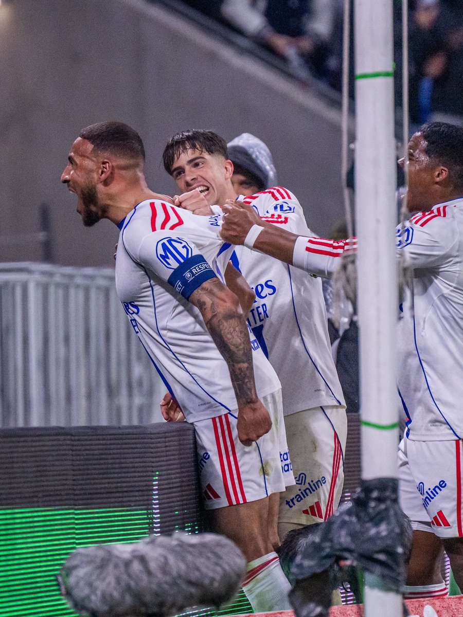 LesFansGones's tweet image. 🚨 DÉBAT DU JOUR 

La victoire d’hier vous a t-elle rassurée pour la suite de la saison ? 😁

Ou au contraire, cela peut-il créer comme un écran de fumée sur des faiblesses de l’équipe ? 😅

#TeamOL #Lyon