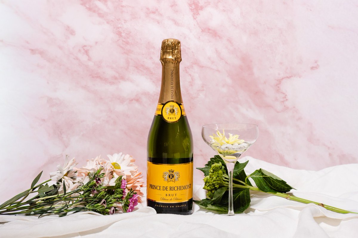 AlabamaCrown's tweet image. Some days are for being HOME. Embrace Sunday Funday and raise a glass of #PrincedeRichemontBrut! The sparkling wine tastes of white fruit and floral notes, with delicate bubbles and lingering hints of citrus. Perfect for sweet, slow days.

#Brut #Sparkling #Bubbly